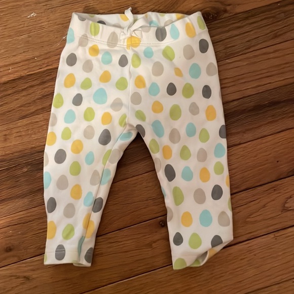 Three pairs of pants - Picture 6 of 7